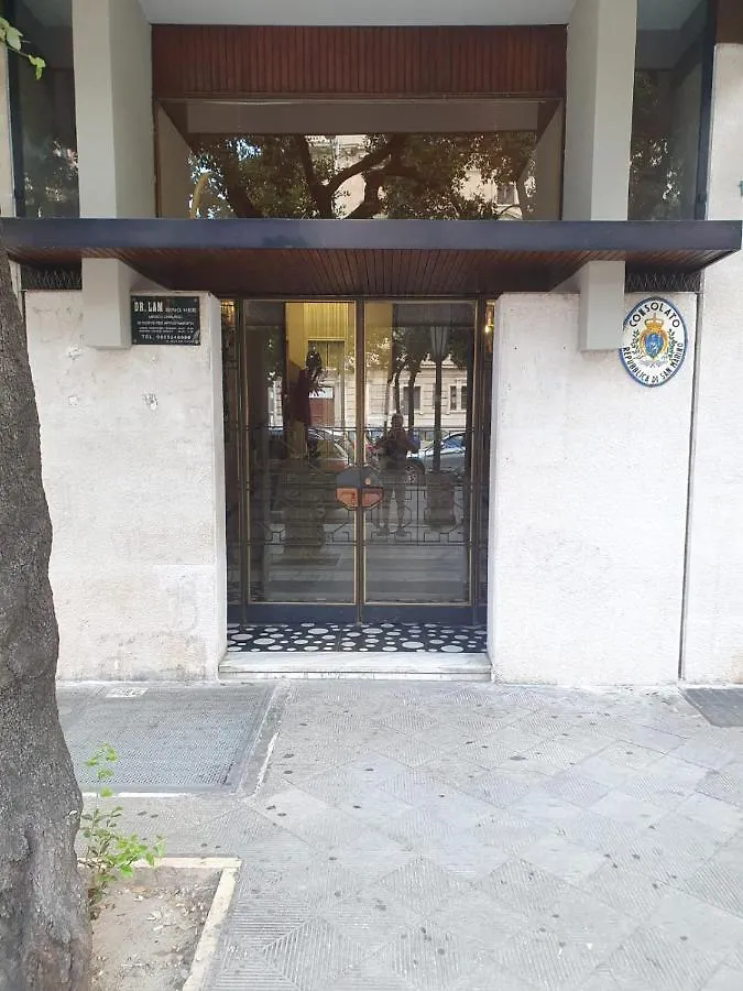 Stanza Privata 2 O 3 Posti Letto Con Bagno Privato In Camera E Balcone Casa Vacanze Cado Dalle Nubi Bari