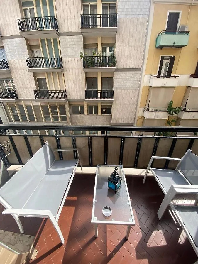 Penzion Stanza Privata 2 O 3 Posti Letto Con Bagno Privato In Camera E Balcone Casa Vacanze Cado Dalle Nubi Bari
